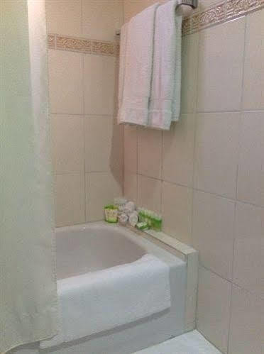 Micro Hotel Condo Suites Santo Domingo Bagian luar foto